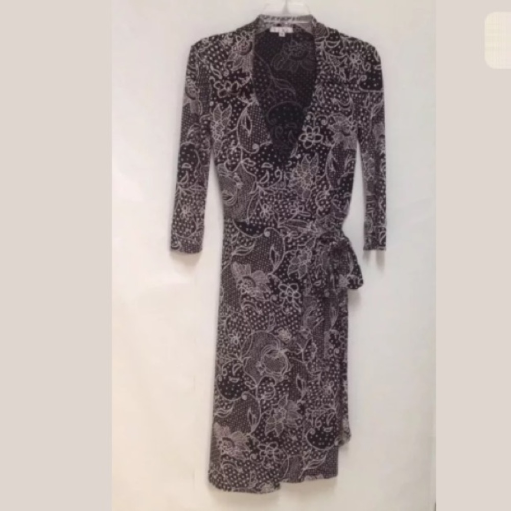 Ruby Wrap Dress - Stretch - Pale Pink & Black